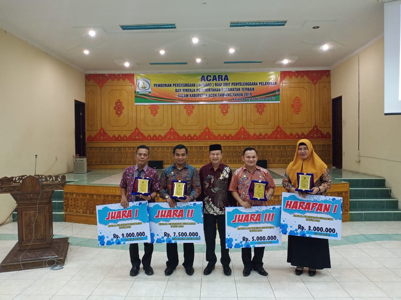 Kecamatan Rantau Meraih Juara 1 Evaluasi Kinerja Kecamatan (EKK) dan Harapan 1 Pelayanan Administrasi Terpadu Kecamatan (PATEN)